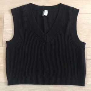 Black Sleeveless Knit Sweater Vest